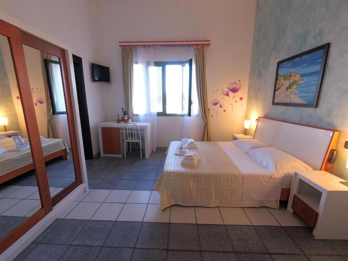 Hotel Alba Chiara Sant'Andrea Salento Экстерьер фото