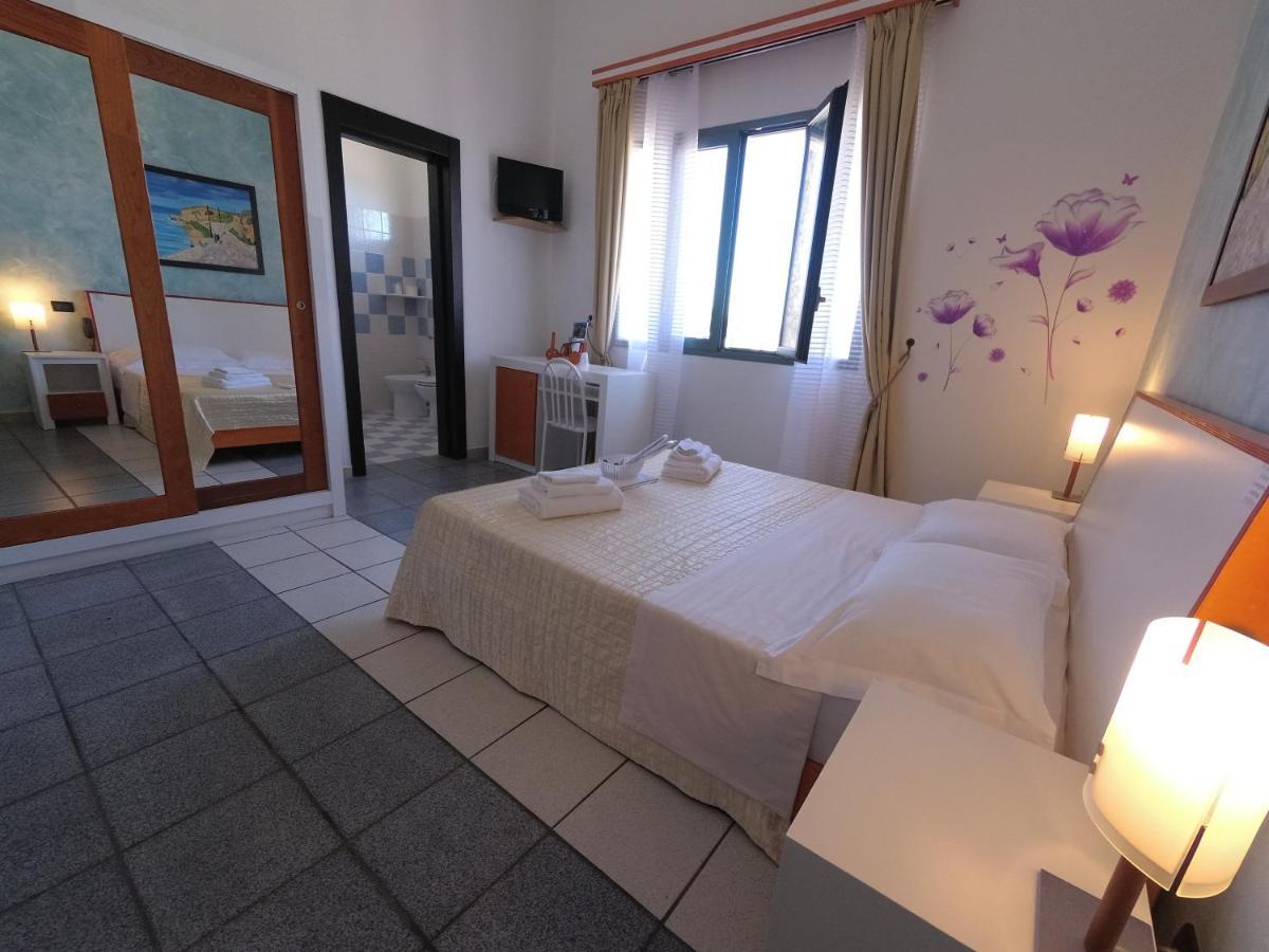 Hotel Alba Chiara Sant'Andrea Salento Экстерьер фото